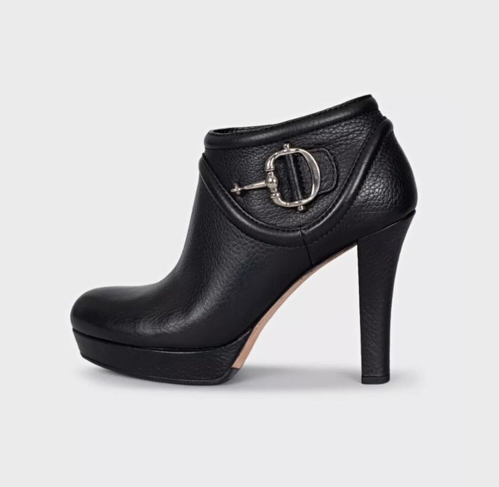 NWB Gucci Black Leather Ankle Boots - EU 39